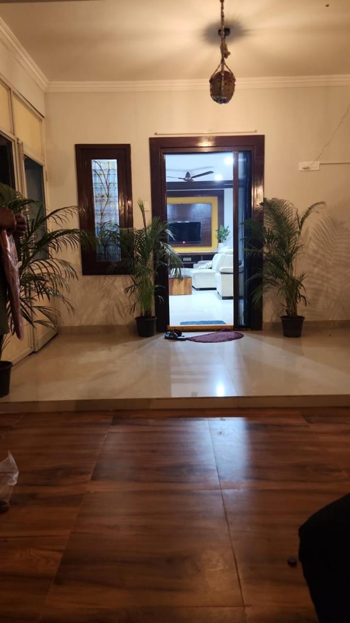 Apartment Flat In Gachibowli, Entire Floor-your Instant