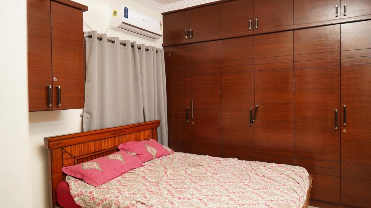 Flat In Gachibowli, Entire Floor-your Instant Apartment Hyderabad